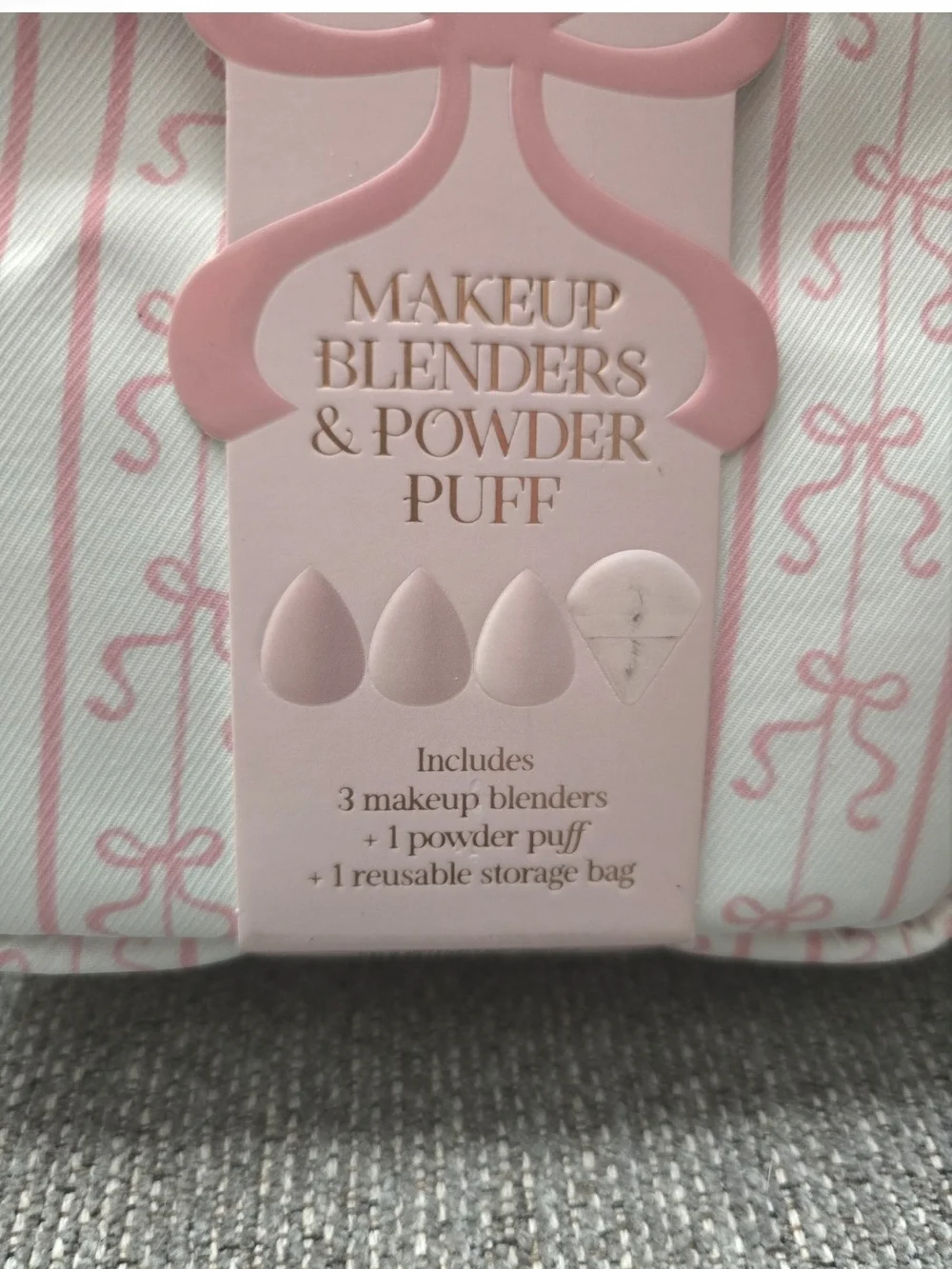 Makeup Blenders & Powder Puff Set In A Pink Bows Bag-NWT!